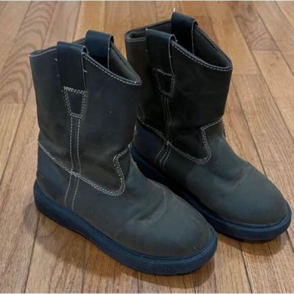 Boys brown boots size youth 1 - Picture 1 of 6